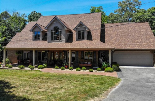 Sloans Valley House | Lake Cumberland Lakehouse Sleeps 26 Guests!