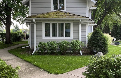 Delavan Lake House | Lake Delavan Guest House with boat slip!