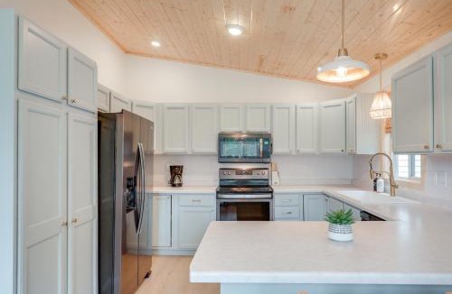 Elcho House | Lake Escape on Post Lake with Private Dock