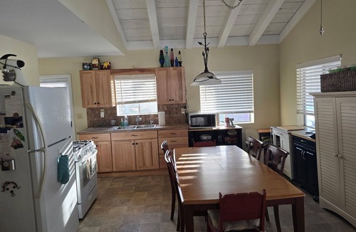 Laurelville Cottage | Lake Front Country Cottage