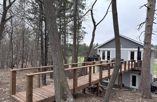 Brainerd House | Lake home on quiet recreational lake with hot tub. Close to "Up North" amenities