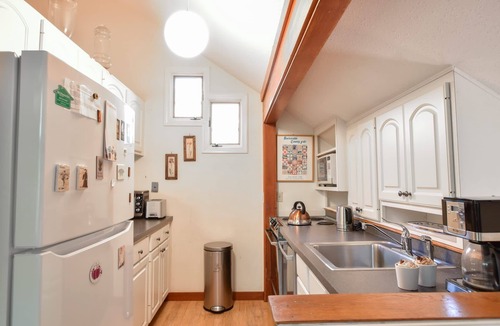 Centerville House | Lake House in Centerville with Private Water Access!