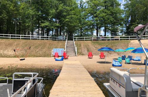 Lupton Other | Lake House Lodge