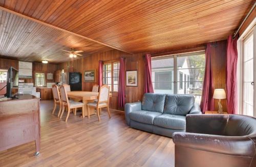 Cedarville House | Lake Huron Beachfront Cabin w/Free Boat Rentals