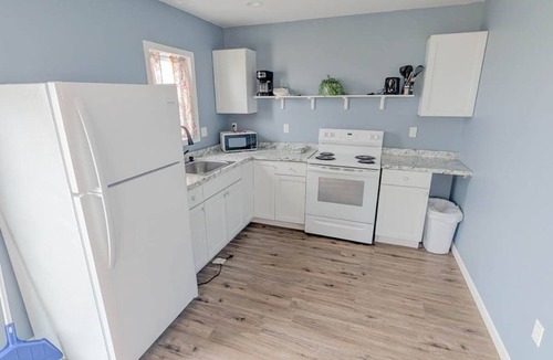 Oscoda Cabin | Lake Huron Cottage - Beach Access