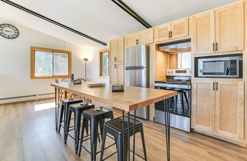 De Tour Village House | Lake Huron Waterfront Escape: Kayak, Fish & Swim