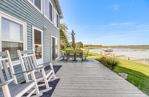 Alexandria House | Lake Mary Cottage w/Private Beach & Boat Dock