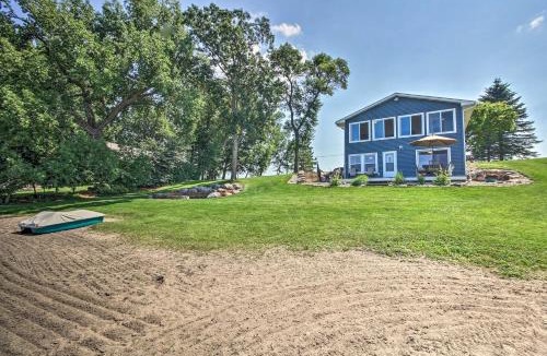 Alexandria House | Lake Mary Cottage w/Private Beach & Boat Dock