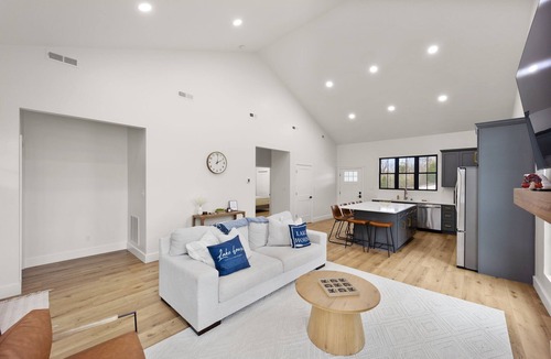 Nancy House | Lake Oasis - Welcome to our 3-bedroom Lake Oasis