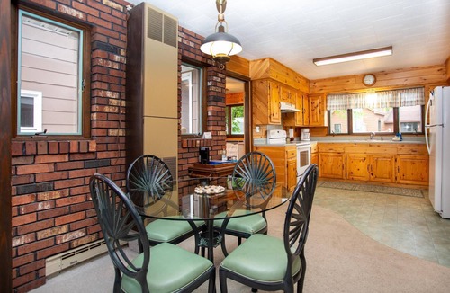 Grand Marais House | Lake Superior Hamlet House - Bayview, walkable to downtown