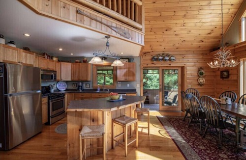 Bryant Pond House | Lake View House with Hot Tub, Sauna and Game Loft