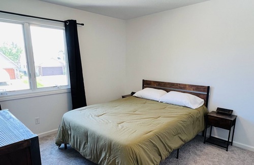 Enchanted Hills House | Lake Wawasee;5 Bed, XL Boat Slip, & Pet friendly