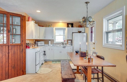 Mercer Cottage | Lakefront 2-bedroom Cottage on Crystal Lake. Your perfect summer getaway.
