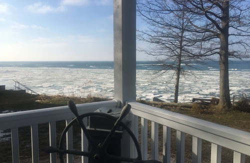 Ashtabula House | Lakefront beach house Geneva on the lake oh