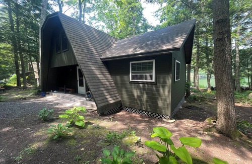 Mount Vernon Cabin | Lakefront Cabin - 20 minutes from Farmington