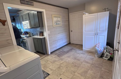 Baldwin House | Lakefront cabin, sandy swim area, close to lots of unique attractions!