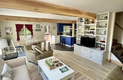 Sebago Cabin | Lakefront Cabin with Game Room and Private Deck in Maine