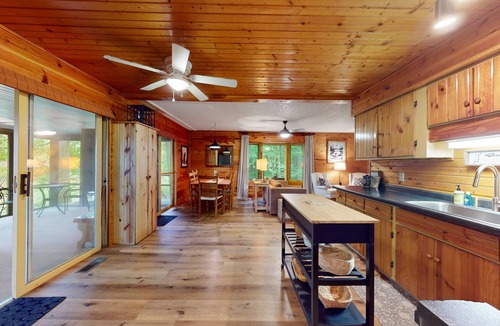 Woodruff Cabin | Lakefront cabin with kayaks, firepit, dock & spacious interior