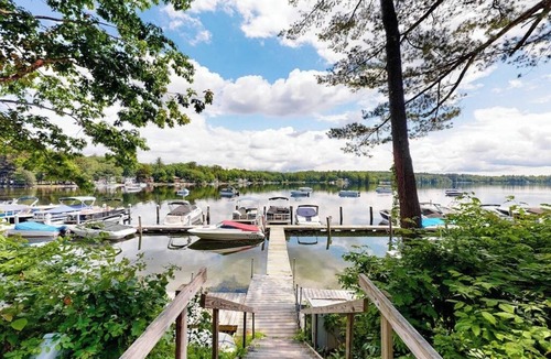 Windham Cottage | Lakefront cabin with shared firepit & access to Sebago Lake