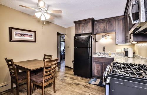 Minocqua Condo | Lakefront condo right downtown Minocqua, perfect couples retreat!