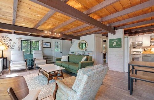 Lake Arrowhead House | Lakefront cottage | Indoor Pools | Kayaks