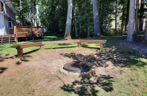 Honor House | Lakefront Cottage on Big Platte Lake