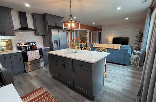 Portage Lakes House | Lakefront Escape- Hot Tub & Putt-Putt