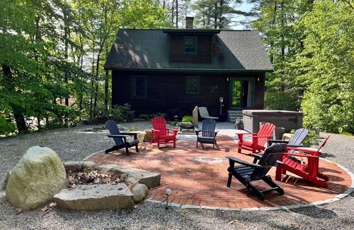 Denmark House | Lakefront Escape/Moose Pond: Private Water Access and Mountain Views in Denmark!