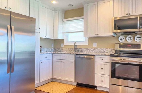 Saint Johns House | Lakefront Escape on Indian Lake