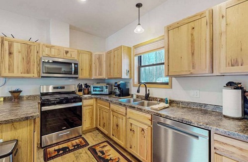 Phelps House | Lakefront escape on Sugar Maple w/dock, firepit, kayaks, & gas grill- Dogs-OK