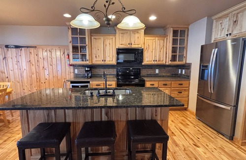 Pequot Lakes Resort | Lakefront Home on the Whitefish Chain - Outdoor Pool, Pickleball Courts and More