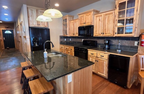 Pequot Lakes Resort | Lakefront Home on the Whitefish Chain - Outdoor Pool, Pickleball Courts and More
