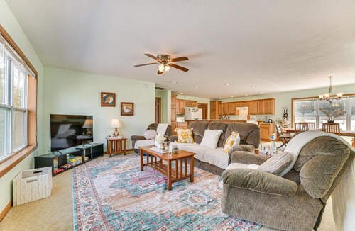 Cheboygan House | Lakefront Home w/Yard & Views in Cheboygan!