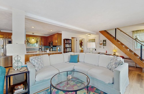 Town of Jerusalem House | Lakefront home with private deck, kayak - beautiful sunsets