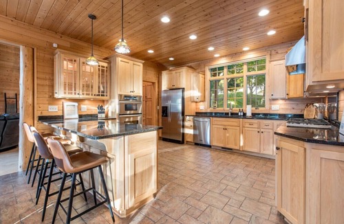 Alexandria Cabin | Lakefront Lakefront Cabin w/Private Beach + Dock, Arcade, Game Room