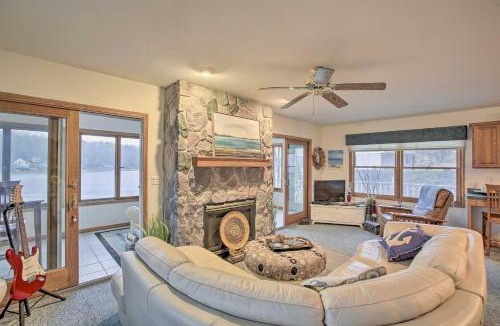 Newaygo House | Lakefront Newaygo Home - Private Dock, Kayaks
