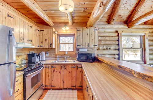 Park Rapids Cabin | Lakefront Park Rapids Cabin w/Decks & Boat Dock!