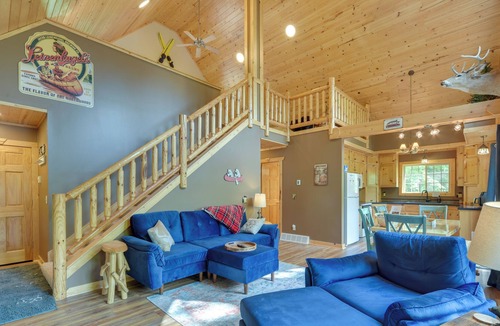 Brill Cabin | Lakefront Retreat: Deck, Grill & Private Dock!