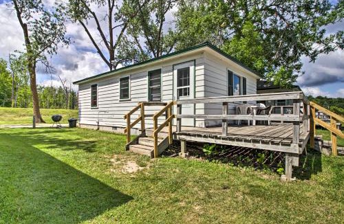Dent House | Lakefront Retreat w/Boat Rentals, Beach & Bar