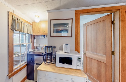 Windham Apartment | Lakefront suite with screened porch, fast WiFi, firepit area, Sebago Lake access