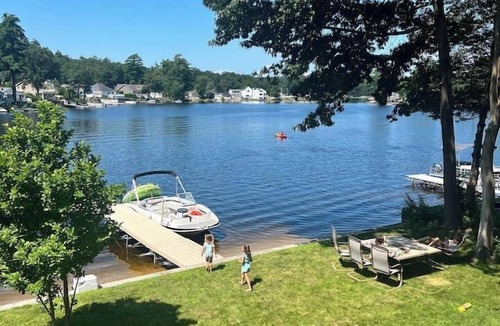 Salem House | Lakefront Sunset Home, Private Dock & Beach