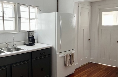 Grayling House | Lakehouse close to wine tasting, breweries, canoeing, color tours, and fun.