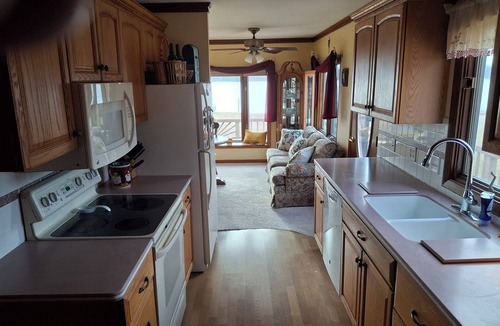 Trufant House | Lakehouse on Muskellunge Lake