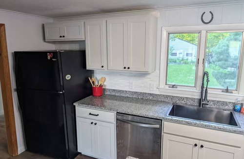 Raymond House | Lakehouse with large level yard on pristine Little Sebago Lake