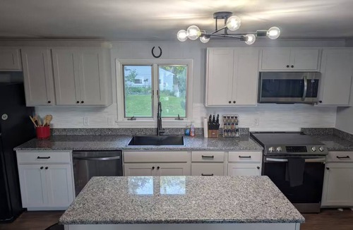 Raymond House | Lakehouse with large level yard on pristine Little Sebago Lake