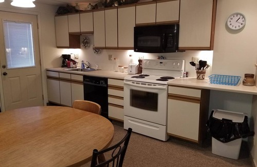 Virginia Hotel | Lakeshor Motor Inn