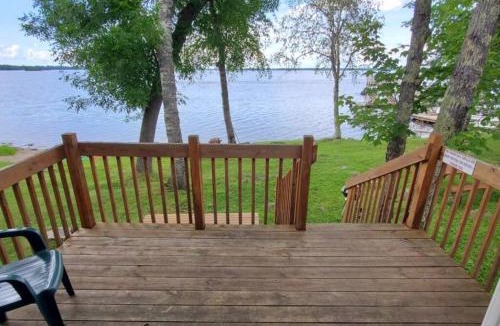 Ray House | Lakeside 1 Bedroom Bear Paw Cabin On Kab