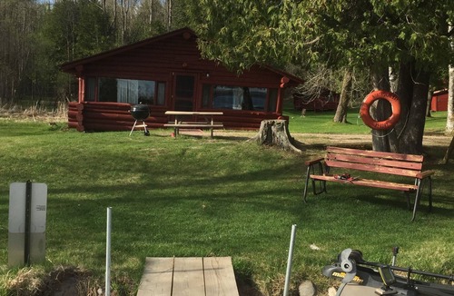 Northome Cabin | Lakeside Authentic Log Cabin Island Lake Pet Friendly Northshore Bay Resort