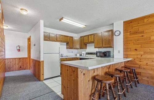 Park Rapids Condo | Lakeside Condo #14 3BR 3BA Timberlane Resort
