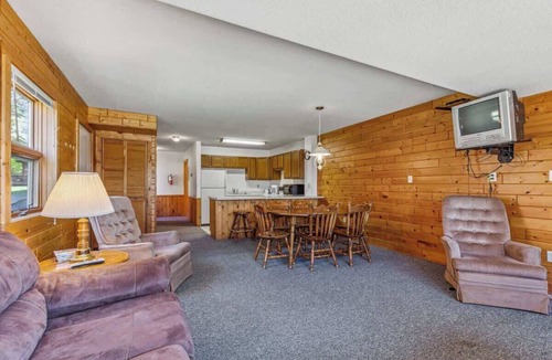Park Rapids Condo | Lakeside Condo #14 3BR 3BA Timberlane Resort